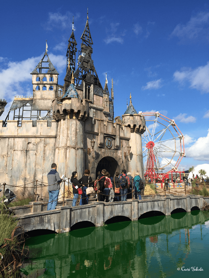 dismaland-cinderella3