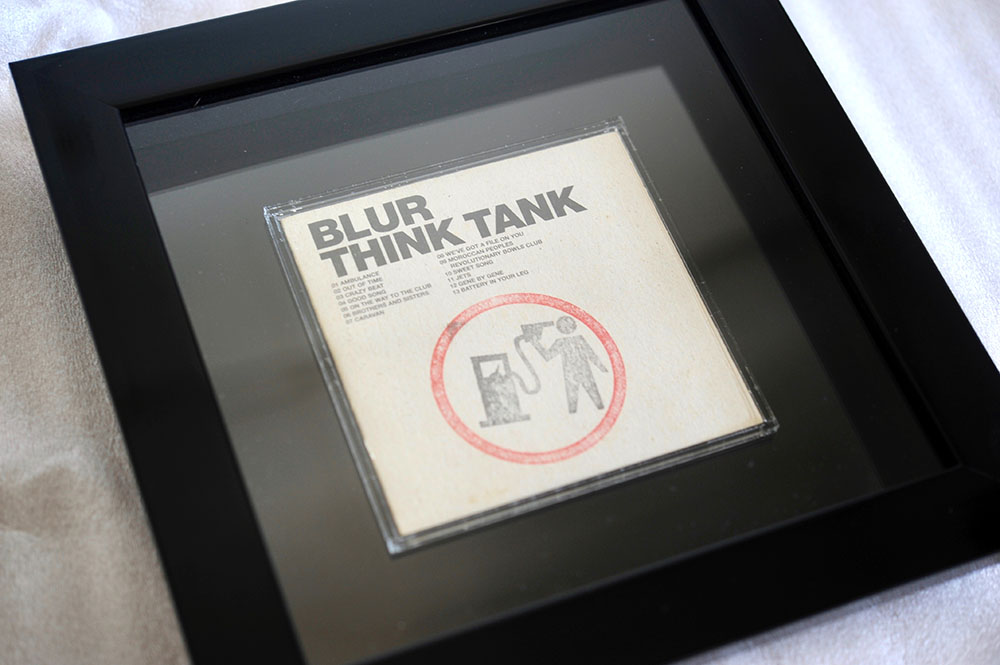 Banksy本人が手押したと言われている500枚限定のBLUR THINK TANKのCD 