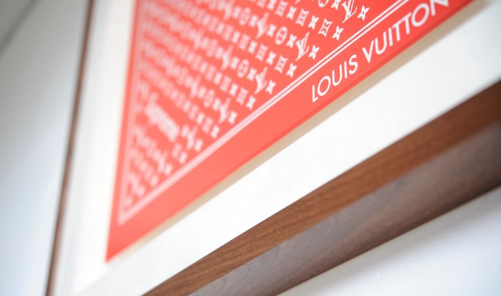 Supreme×LOUIS VUITTON バンダナ（額装セット）を販売 ー