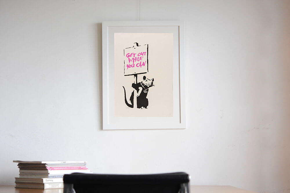 Banksy（バンクシー） -Get Out While You Can Pink COA付き販売